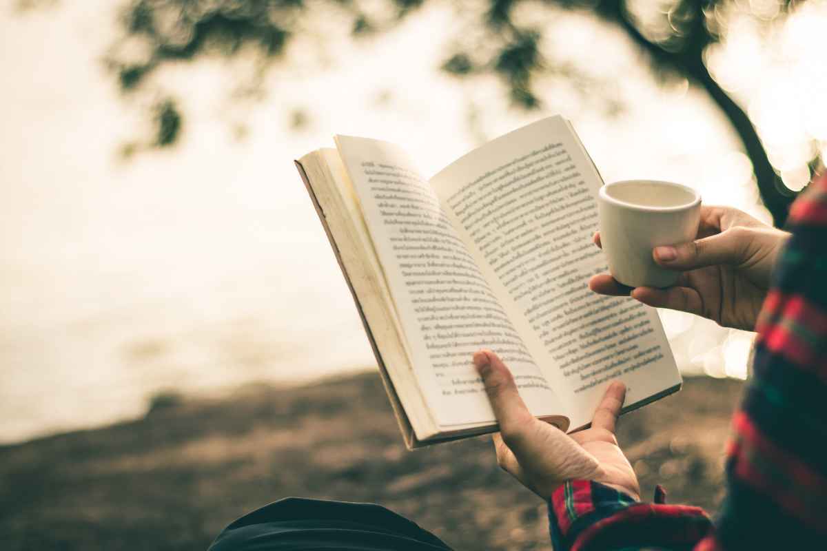 drink-coffee-and-read-books